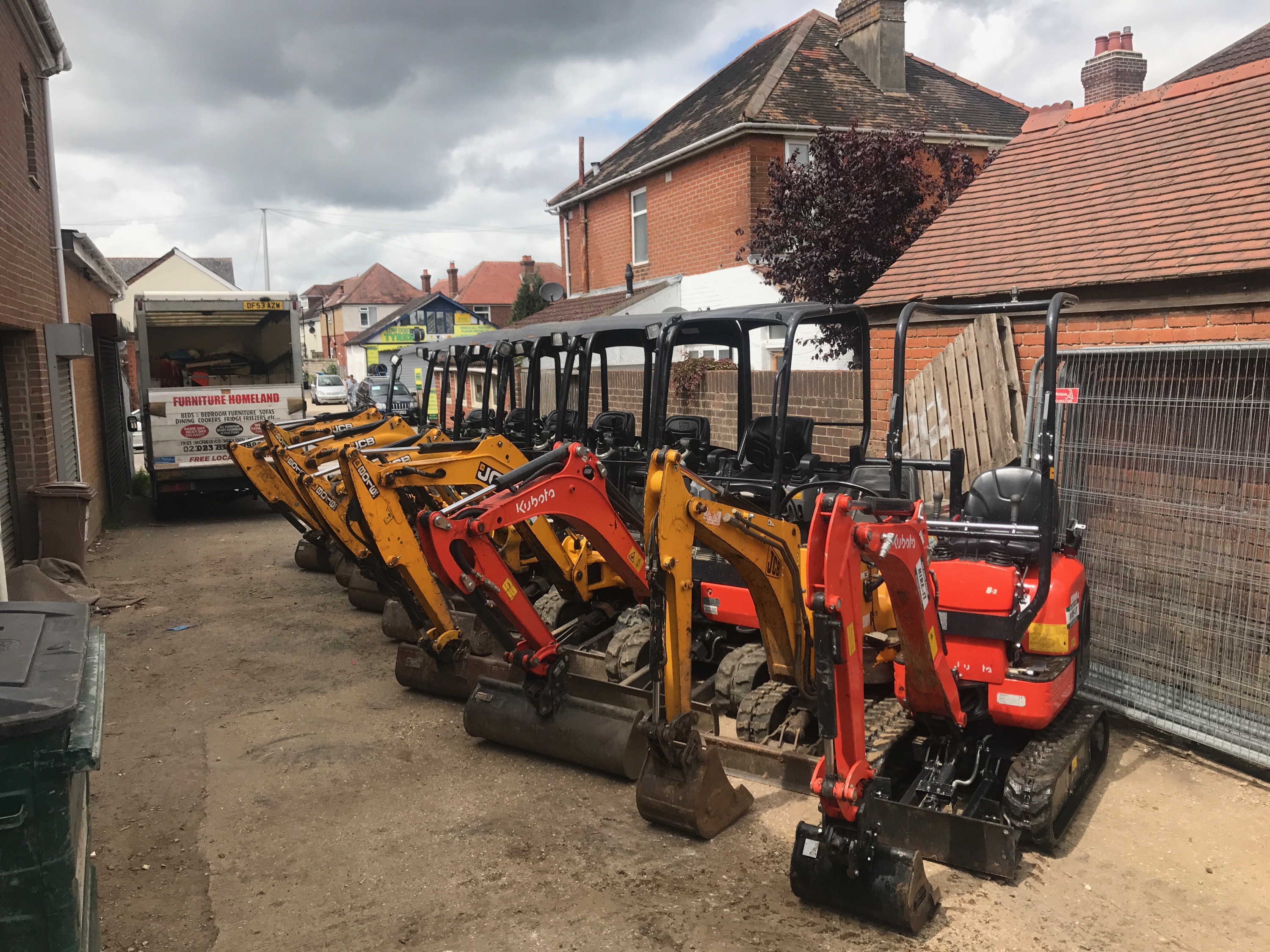 Diggers for hire in Southampton, Eastleigh and Winchester